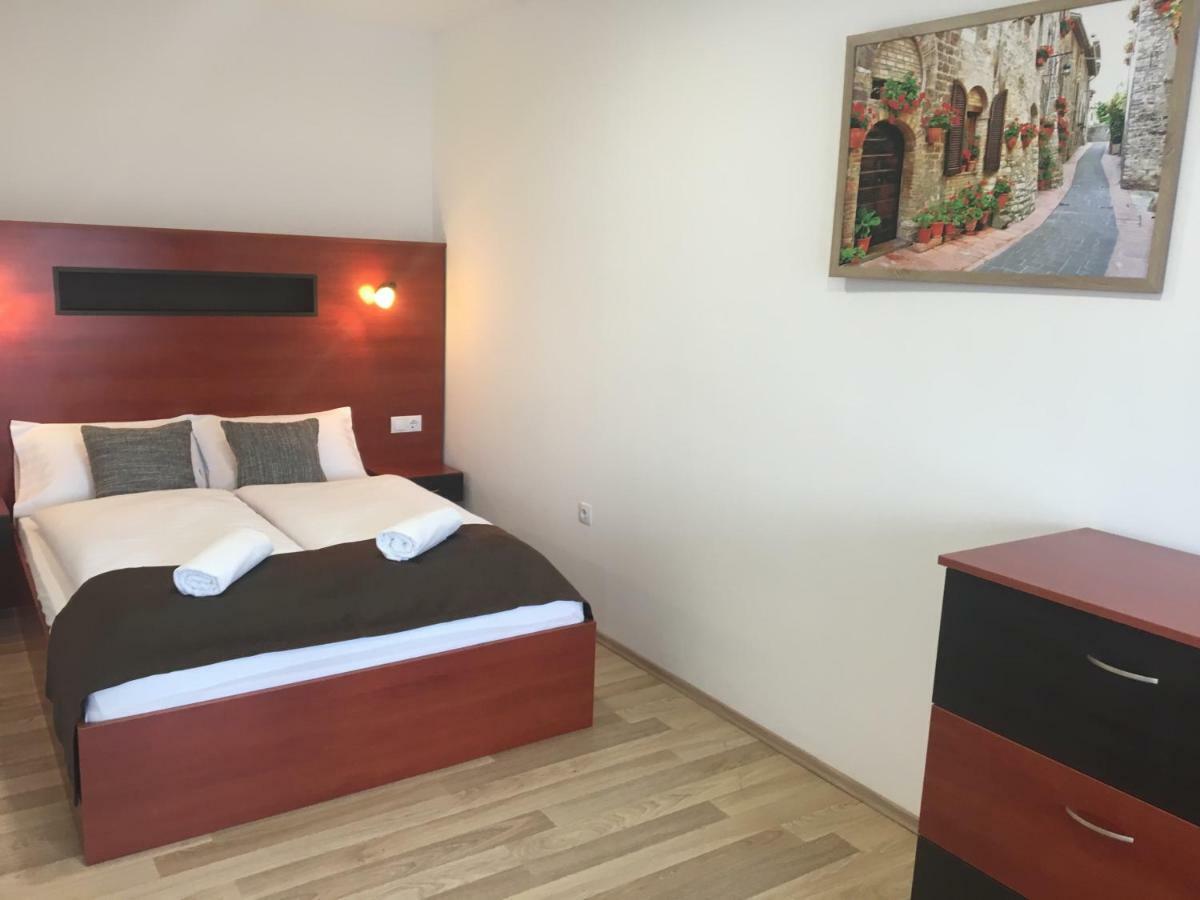 F&M Apartman Эгер Экстерьер фото