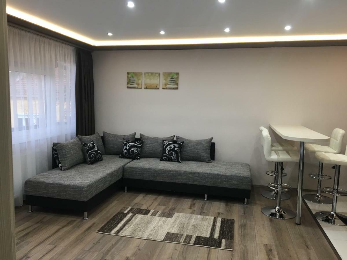 F&M Apartman Эгер Экстерьер фото