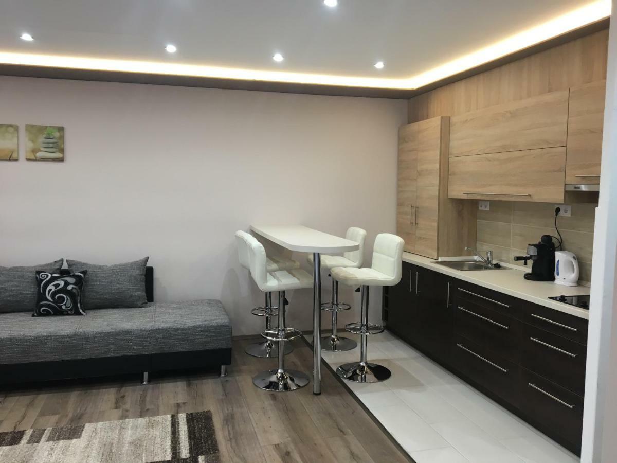 F&M Apartman Эгер Экстерьер фото